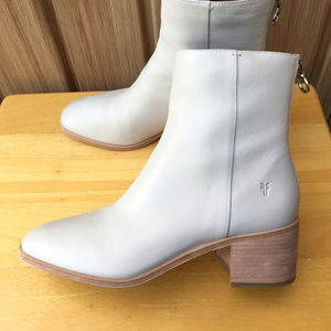 NEW Frye Emilia Short Boots White Italian Leather